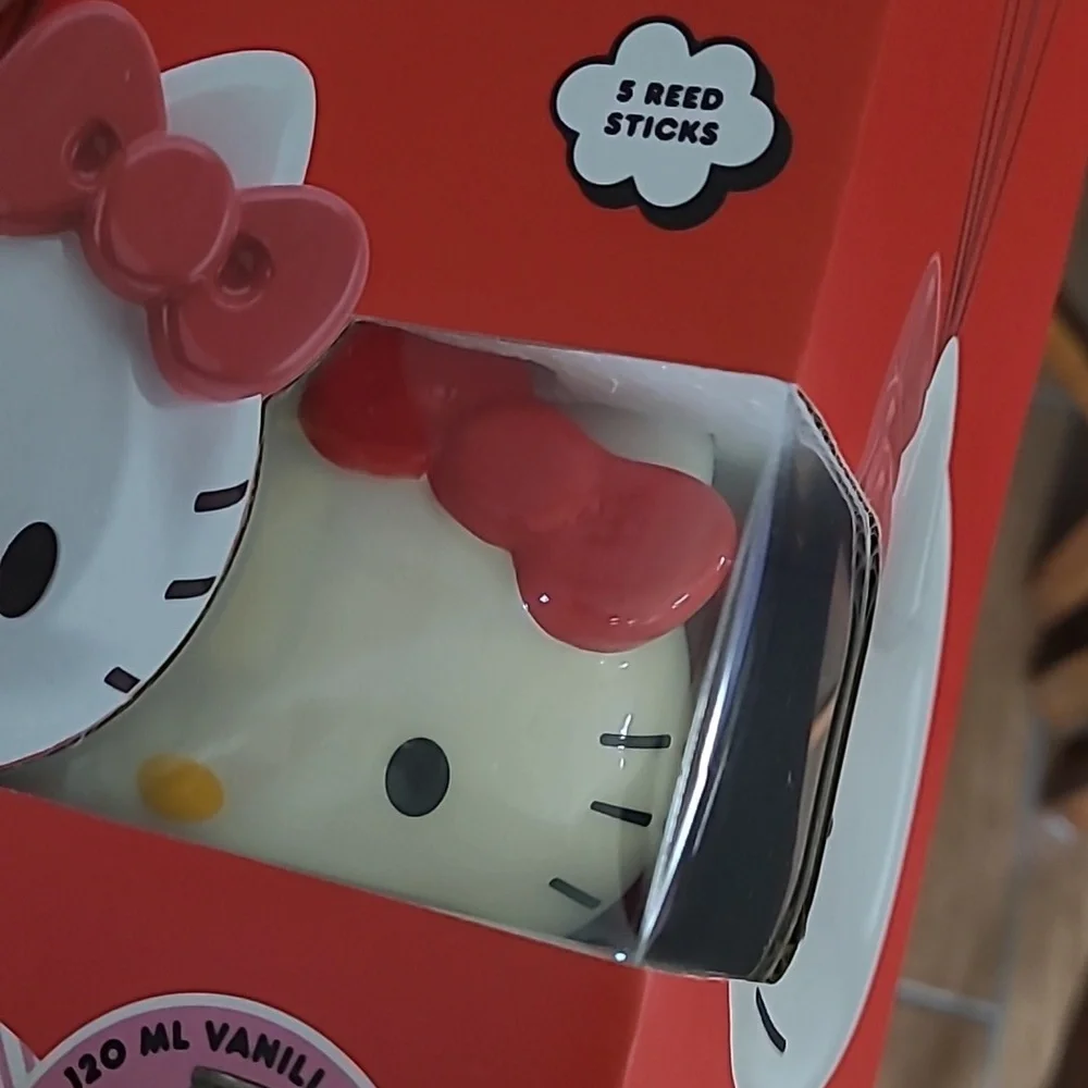 Hello Kitty Ceramic Reed Diffuser